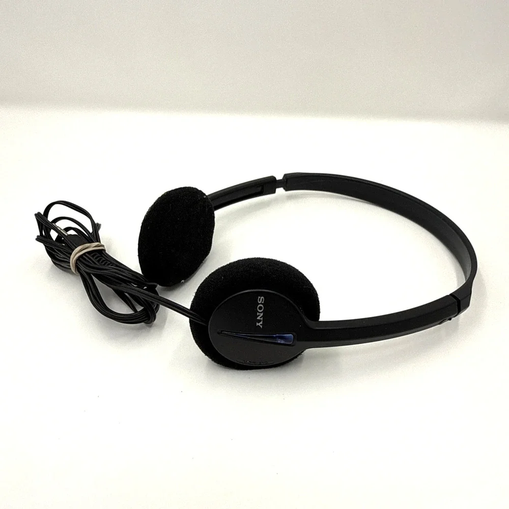 Sony CD Walkman D FJ61 G Protection FM AM CD Player Headphones Tested